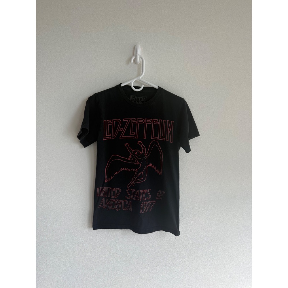 Led Zeppelin 1977 US Tour Graphic T-Shirt Black Red Icarus Logo Small